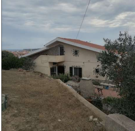 Villa all’Asta a Santa Teresa Gallura in strada per Capo Testa